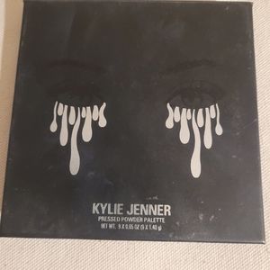 KYLIE eyeshadow palette